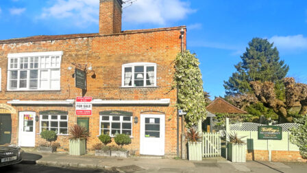 1 Market Square, Amersham, Buckinghamshire, HP7 0DF